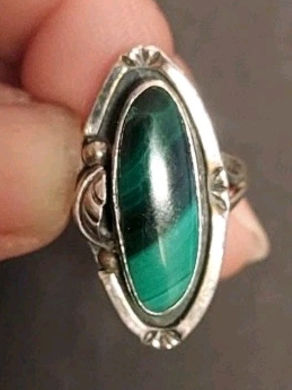 BEAUTIFUL TAXCO MEXICO STERLING SILVER MALACHITE GREEN STONE RING SIZE 6